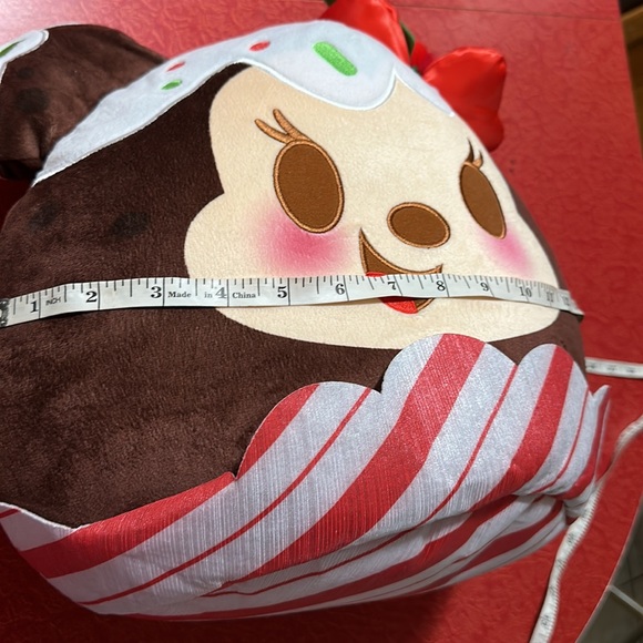 Disney Munchlings large munchling Christmas Minnie Mouse stuffed plush - no tags - Picture 8 of 8